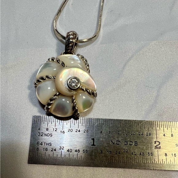 Judith Ripka necklace SS MOP Conch shell/CZ pendant/Milor 925 chain 16” - Picture 10 of 13